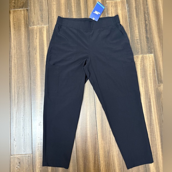 NWT Skechers Go Walk Excursion Black Lightweight Exercise Active Cargo Pants - Picture 1 of 12